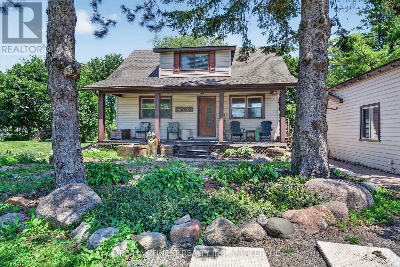 2270 Mcivor Road Property Photo 4