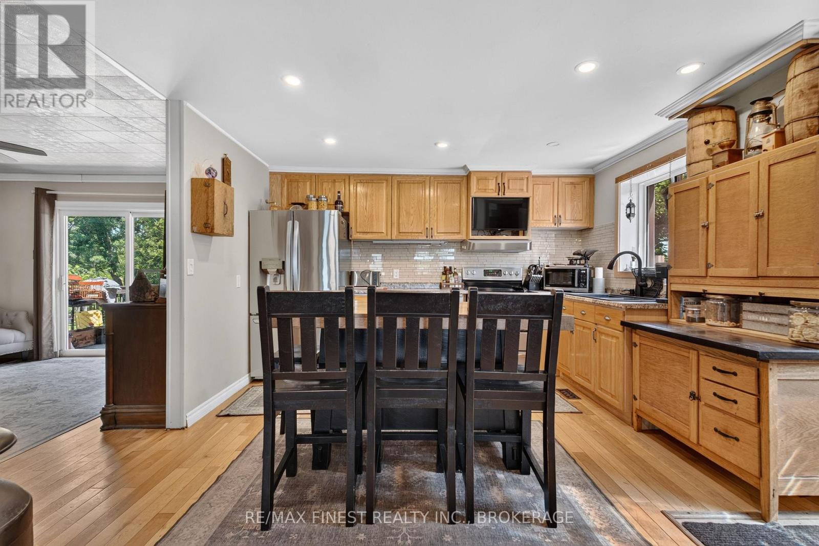 2270 Mcivor Road Property Photo 11