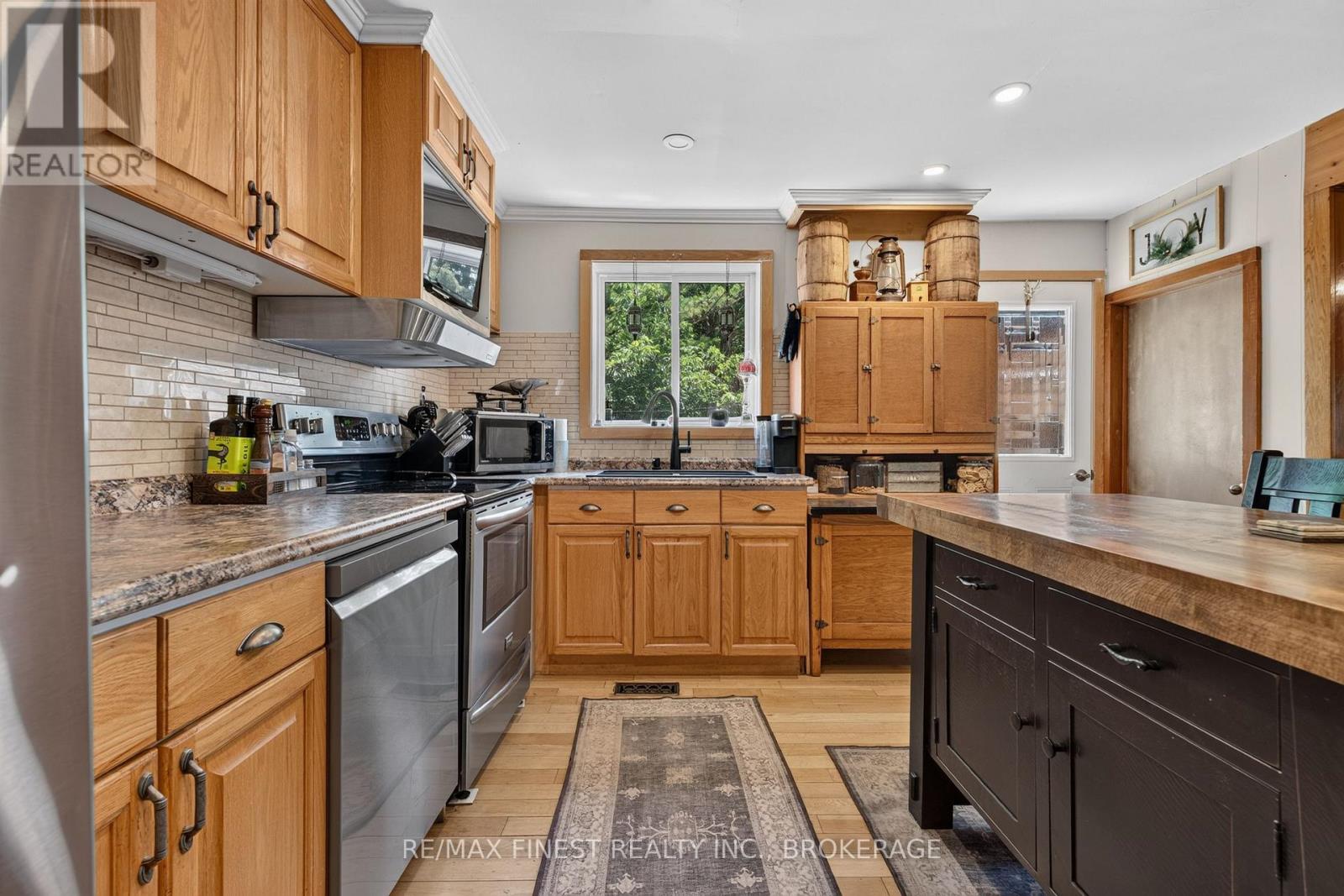 2270 Mcivor Road Property Photo 14