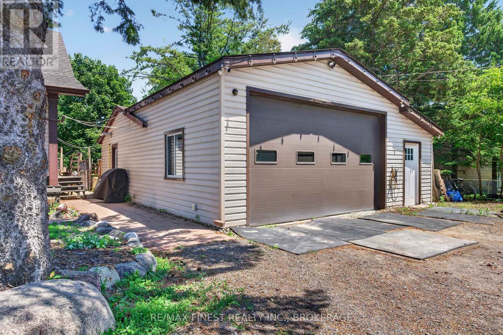 2270 Mcivor Road Property Photo 35