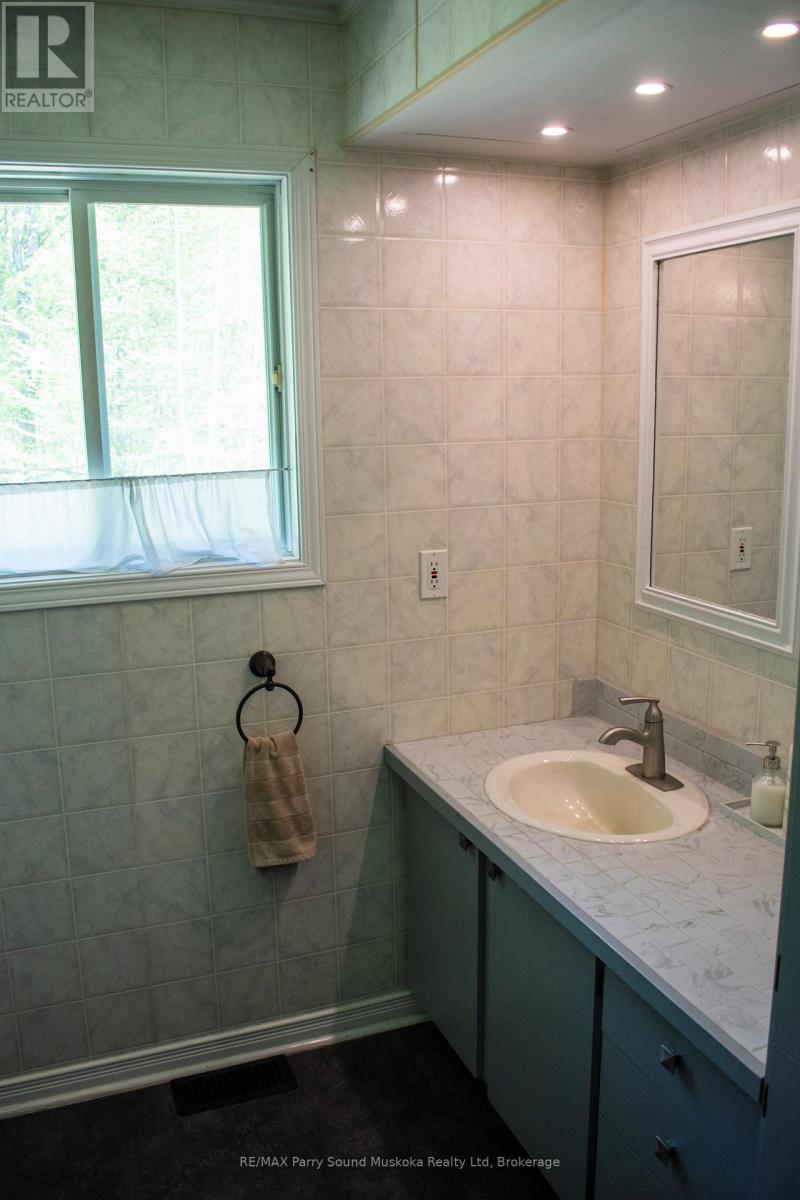690 Hurdville Road Property Photo 15