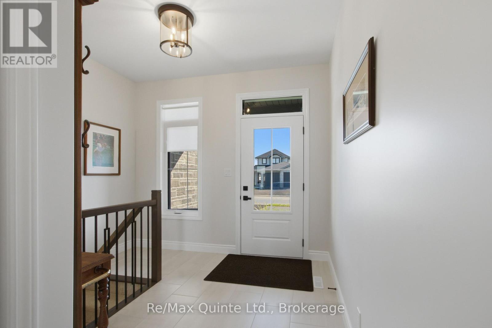 94 Raycroft Drive Property Photo 3