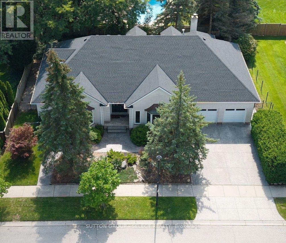 173 Whiteacres Drive Property Photo 3