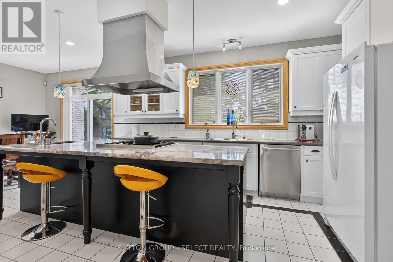 173 Whiteacres Drive Property Photo 15