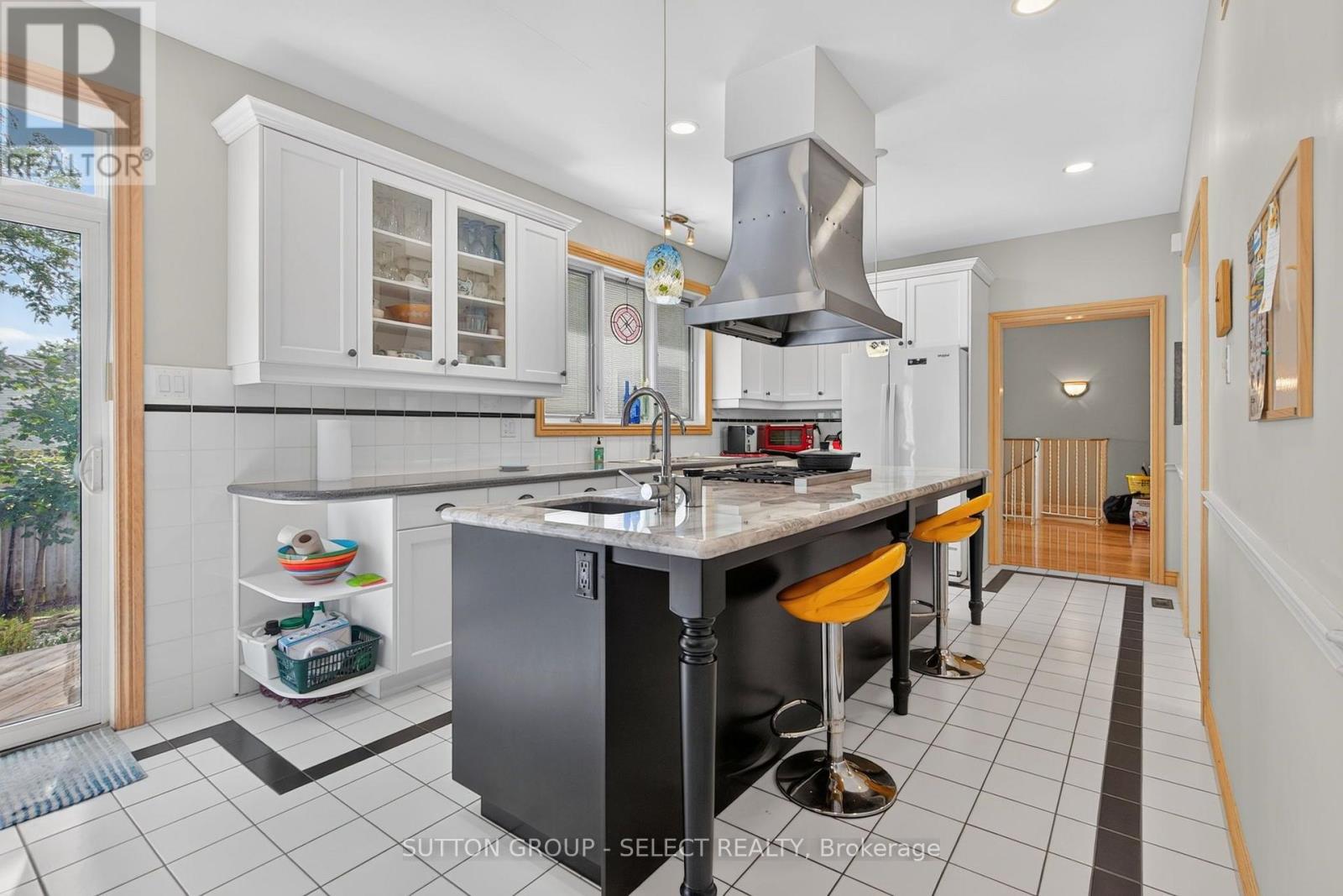 173 Whiteacres Drive Property Photo 16