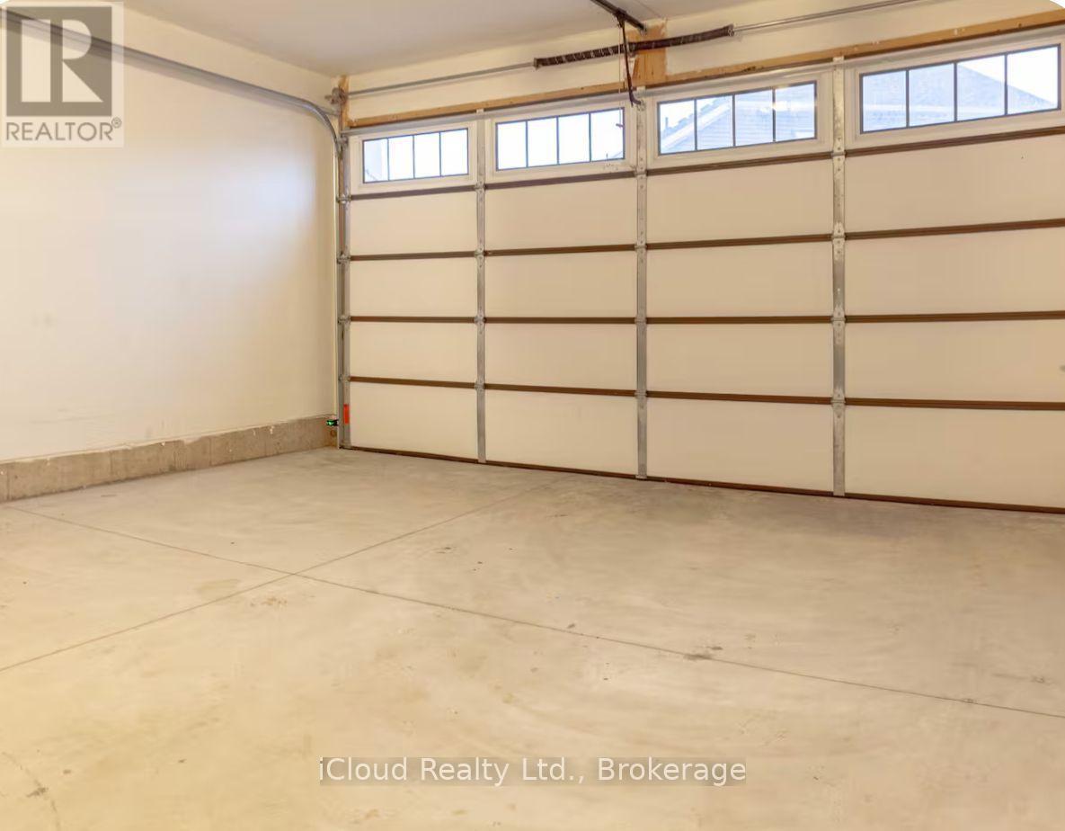 36 - 4311 Mann Street Property Photo 22