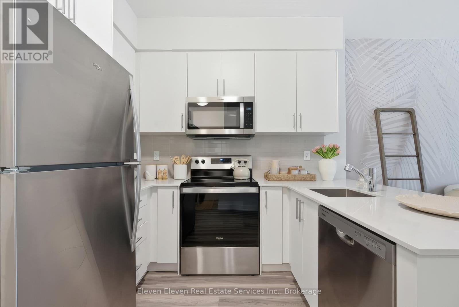322 - 1100 Lackner Place Property Photo 12