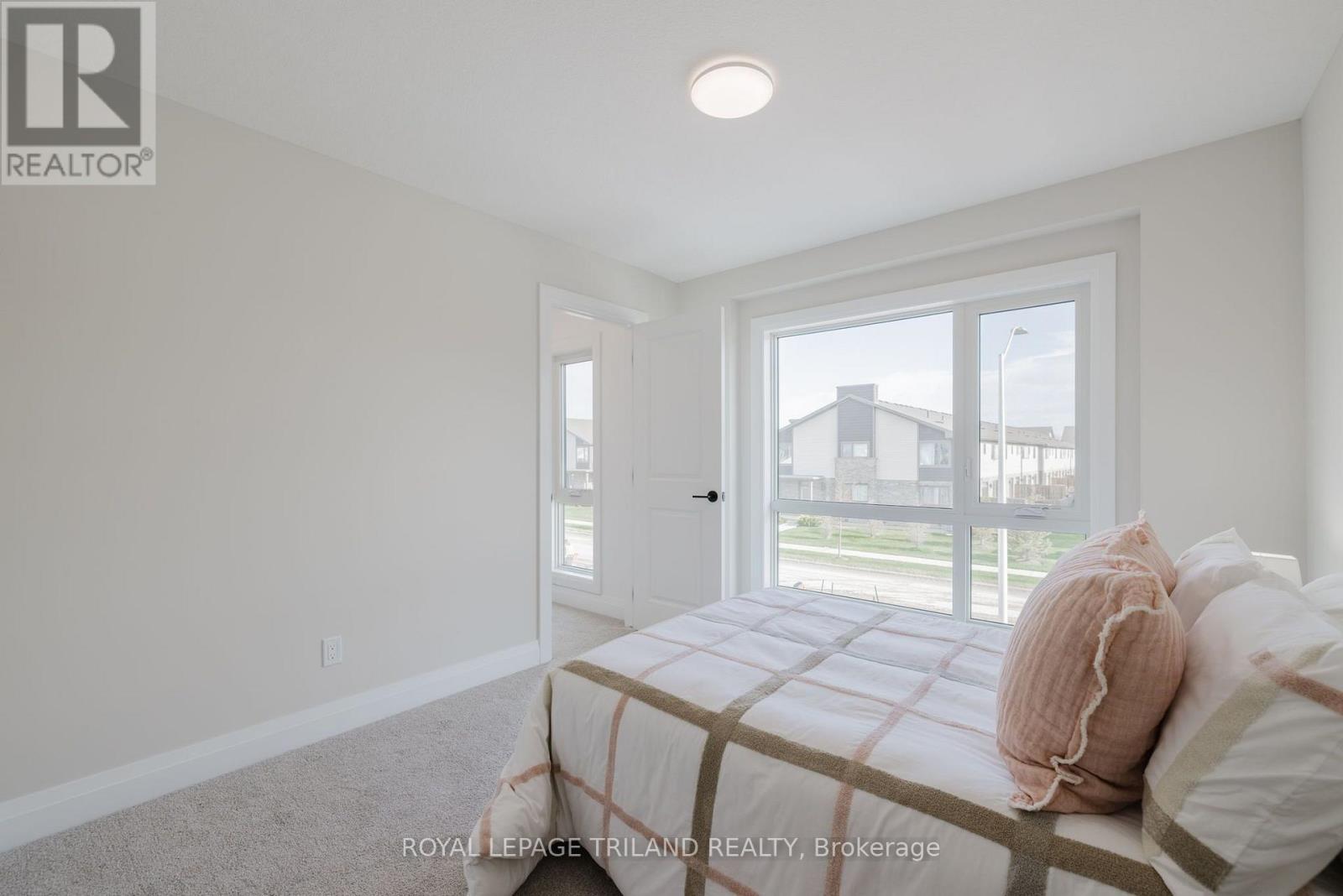 1899 Dalmagarry Road Property Photo 33