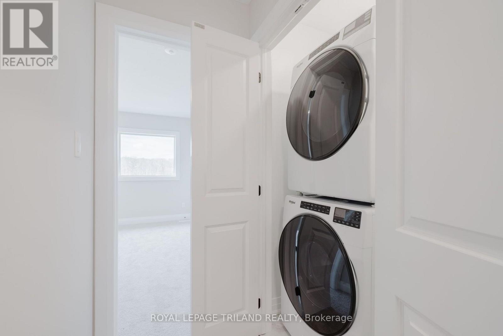 1899 Dalmagarry Road Property Photo 36