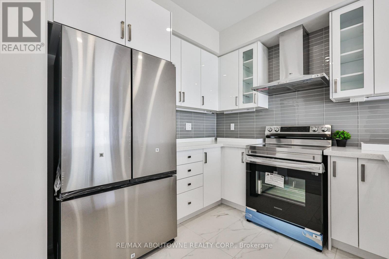9 Wakeling Drive Property Photo 17