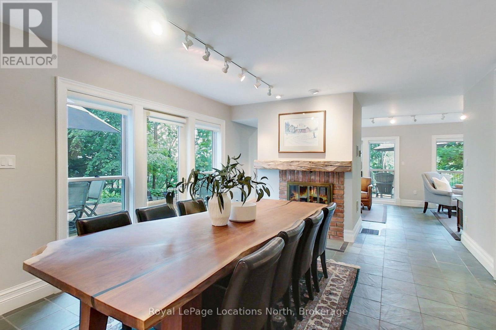 40 Alice Street E Property Photo 5