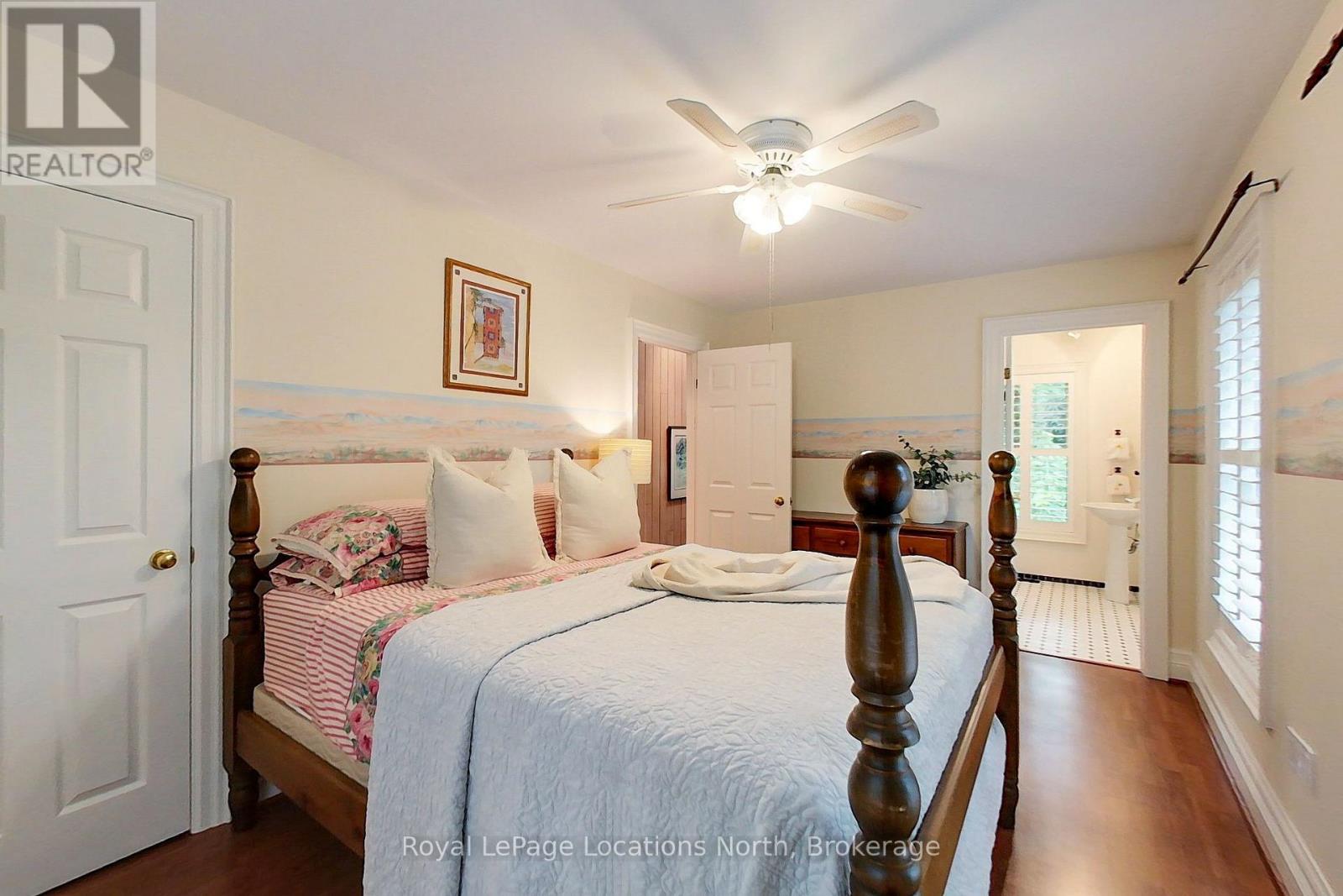 40 Alice Street E Property Photo 14