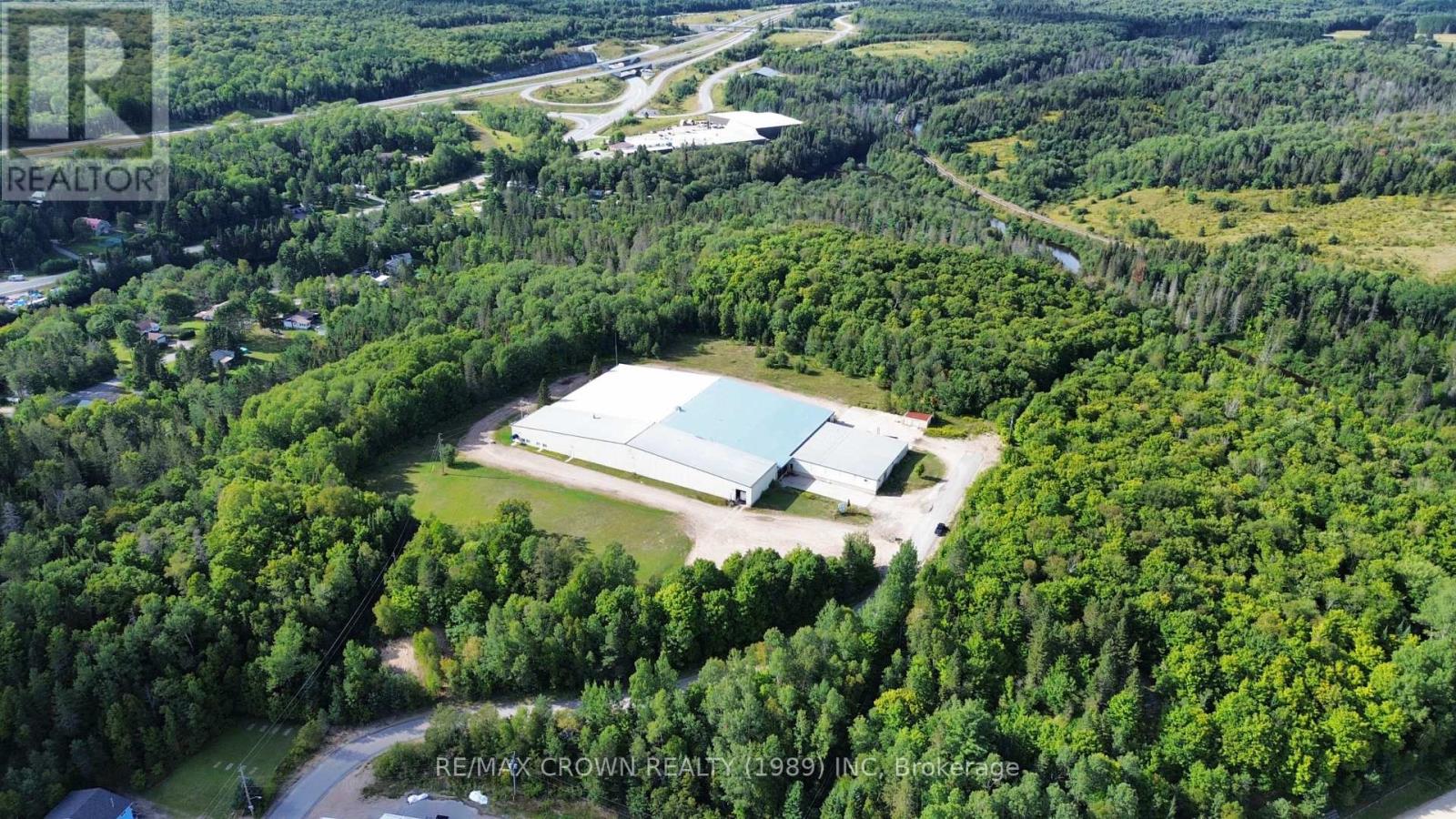 400 Centre Street Property Photo 19
