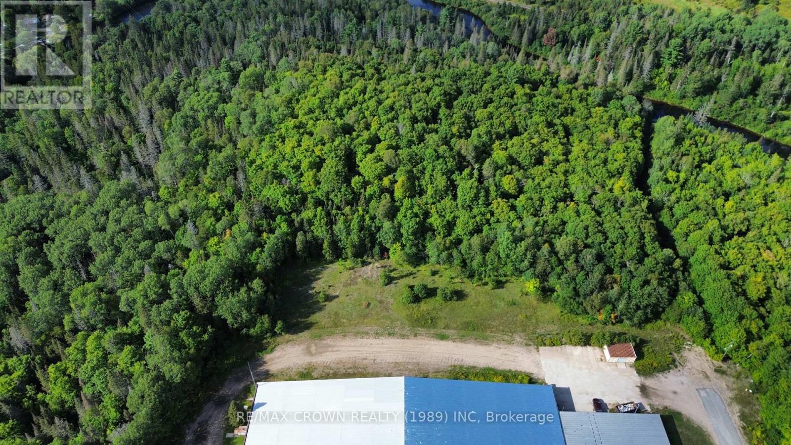 400 Centre Street Property Photo 21