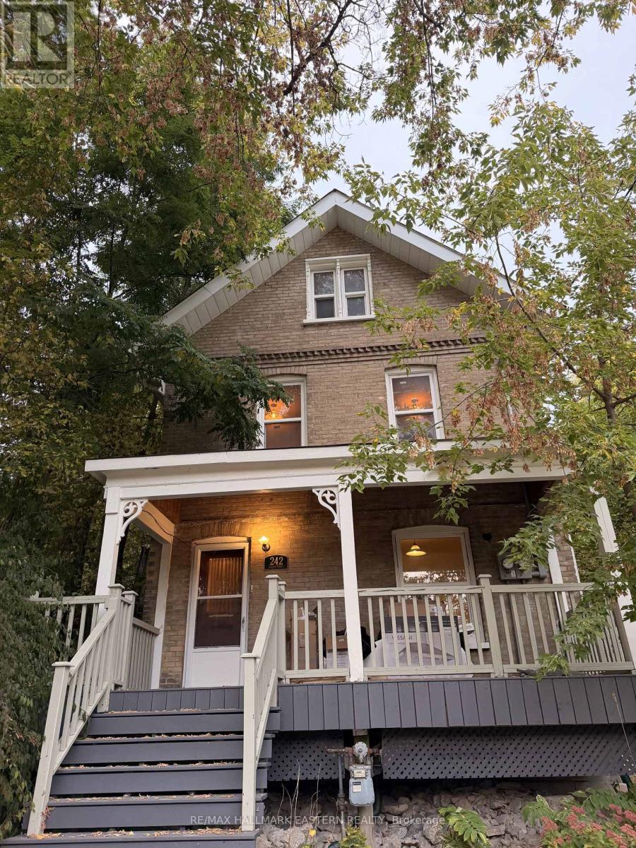 242 DUBLIN STREET Property Photo 1