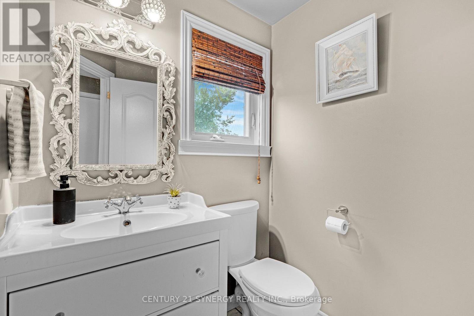 1932 Ashmont Street Property Photo 4