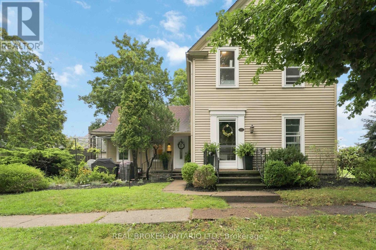 53 ARCHANGE STREET Property Photo 1