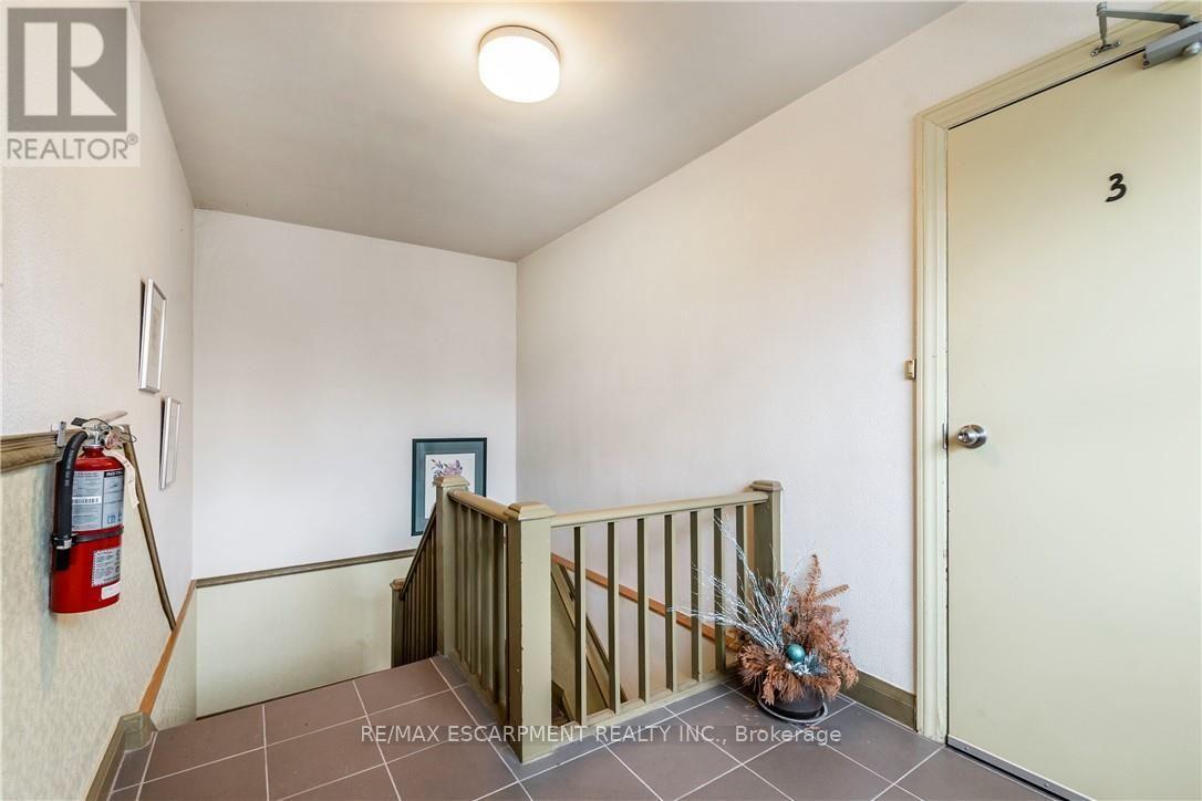 13 Mcmaster Avenue Property Photo 10