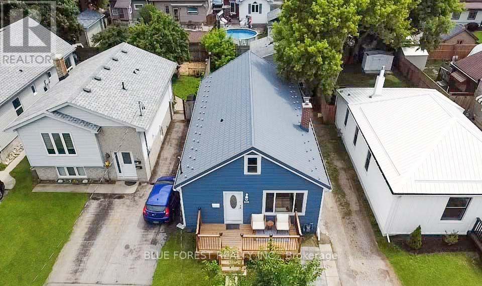 104 Delaware Street Property Photo 2