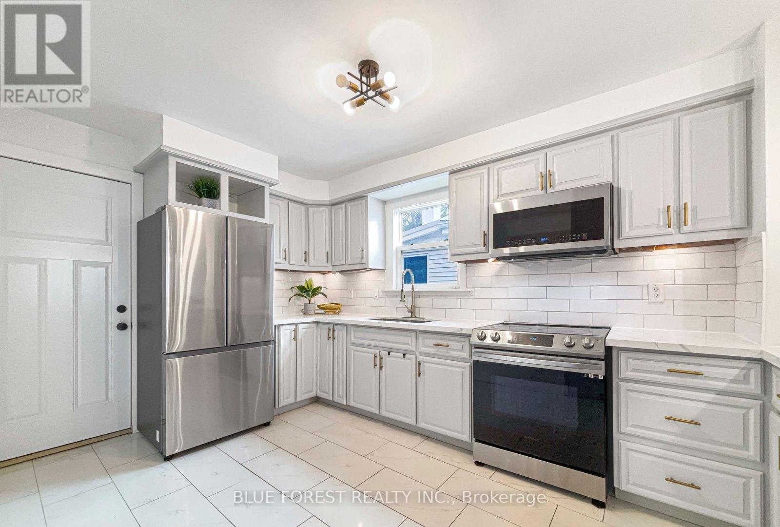 104 Delaware Street Property Photo 6