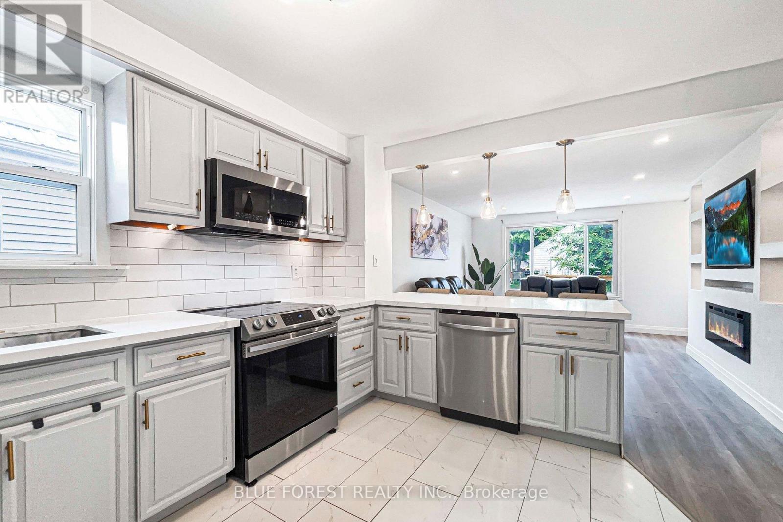 104 Delaware Street Property Photo 7