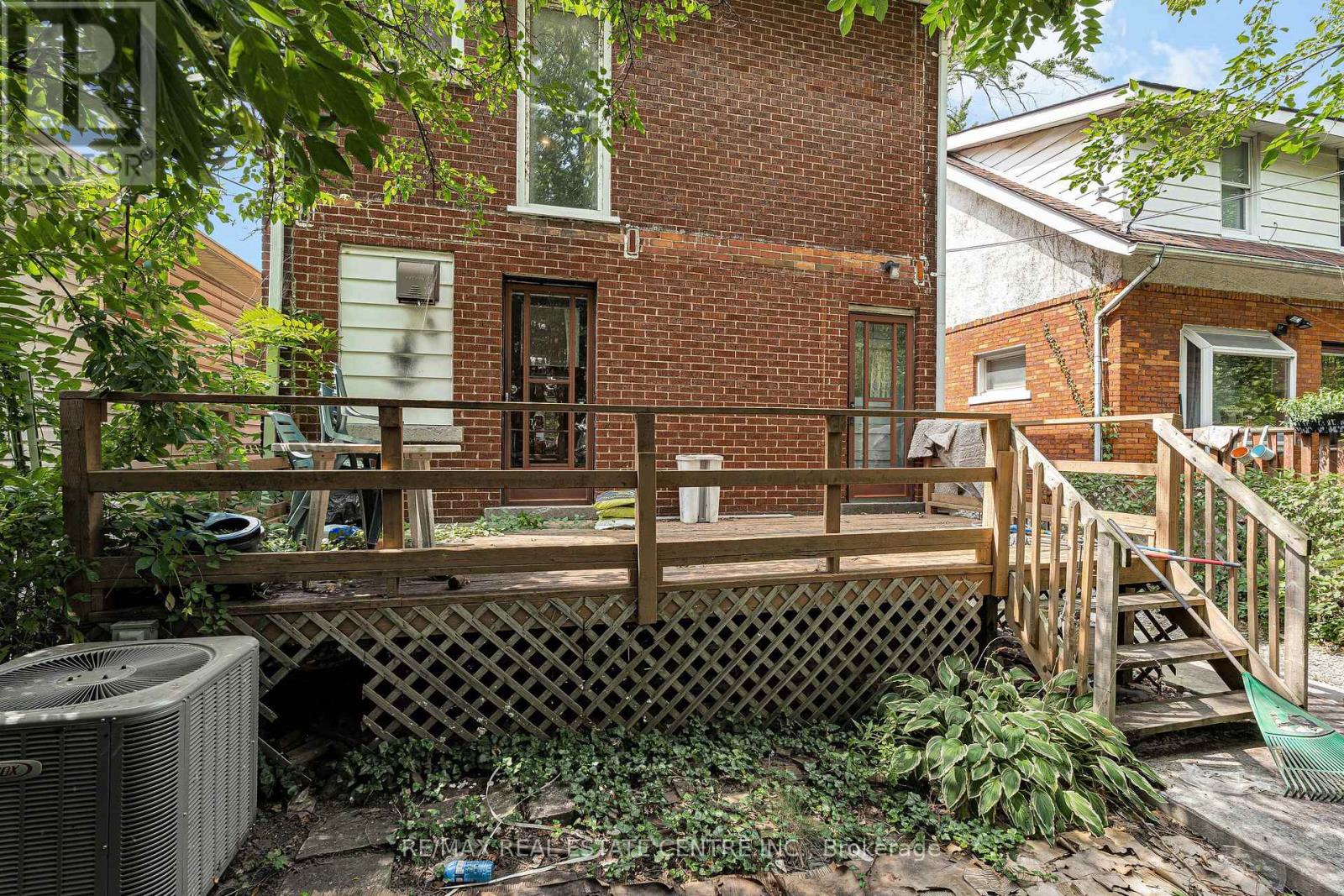 374 Josephine Avenue Property Photo 6