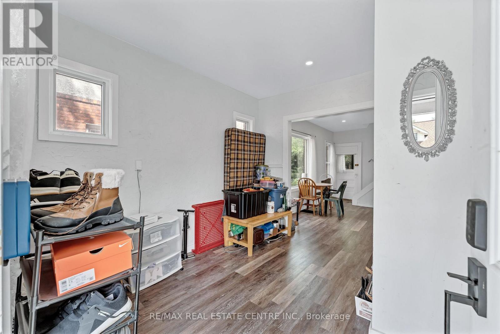 374 Josephine Avenue Property Photo 8