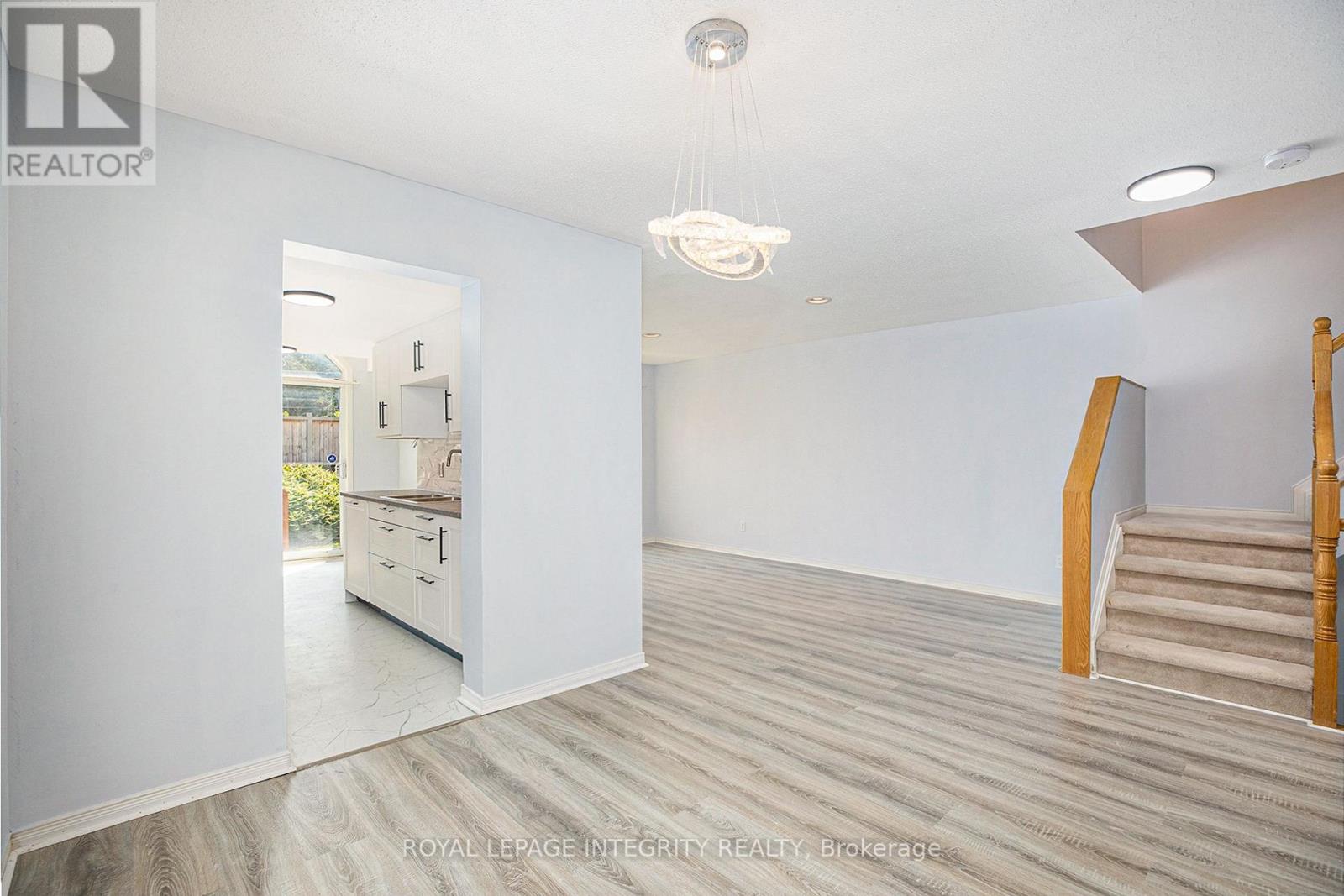 67 Landover Crescent Property Photo 3