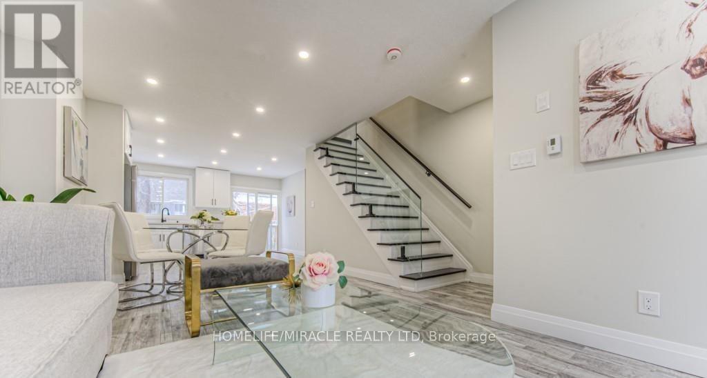 152 Overlea Drive Property Photo 10
