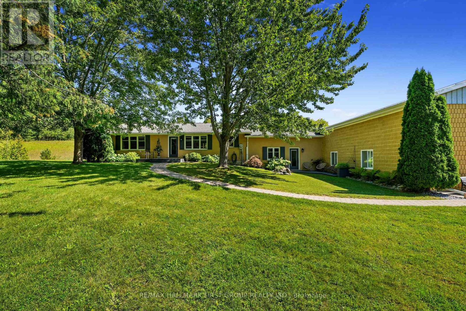3311 Burnham Street N Property Photo 2