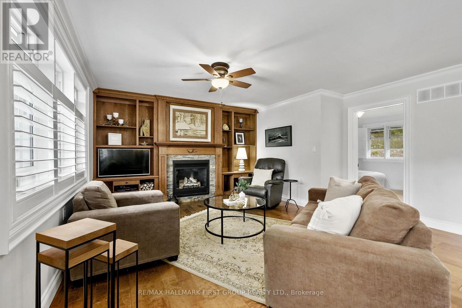 3311 Burnham Street N Property Photo 6