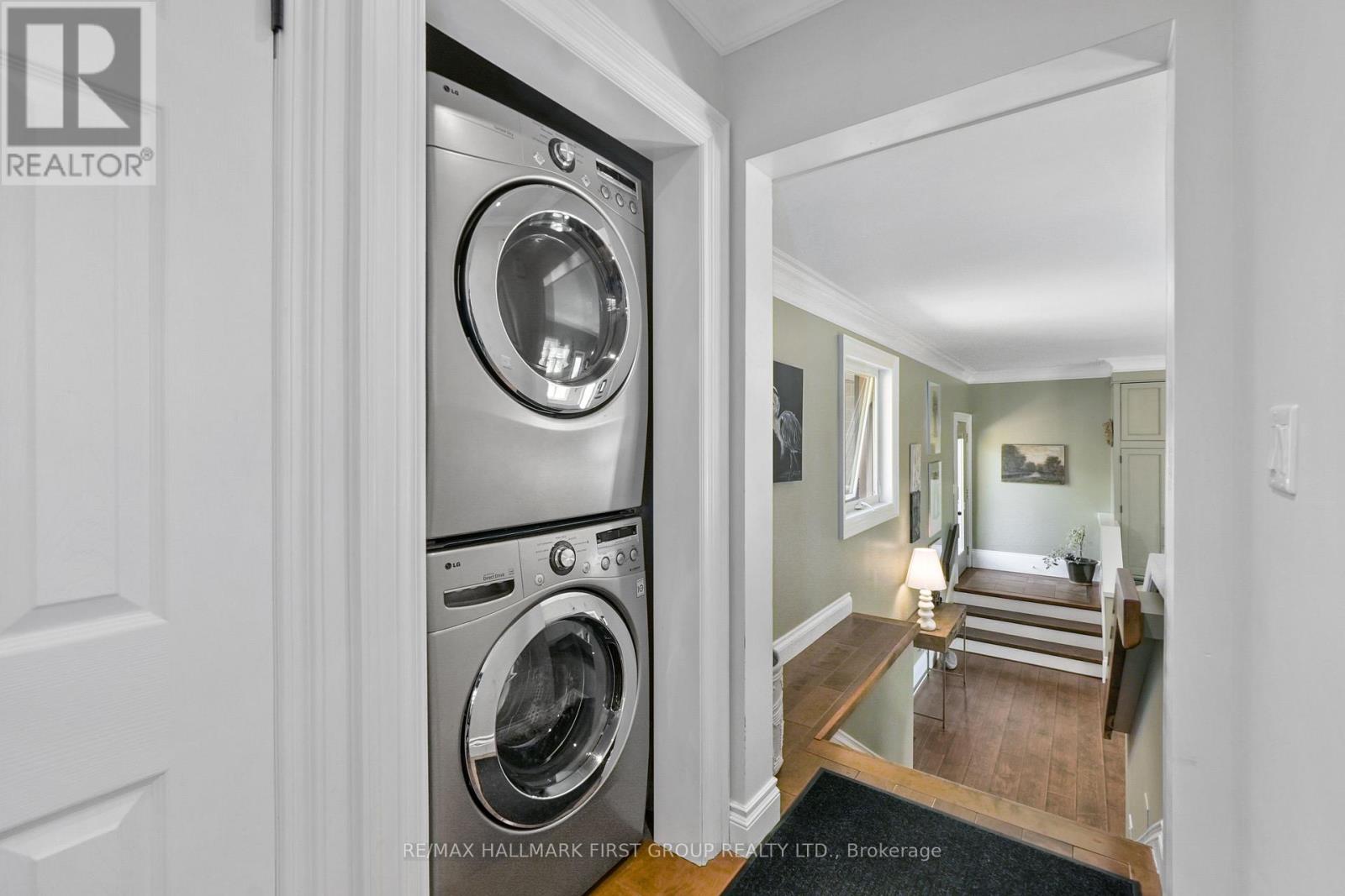 3311 Burnham Street N Property Photo 17