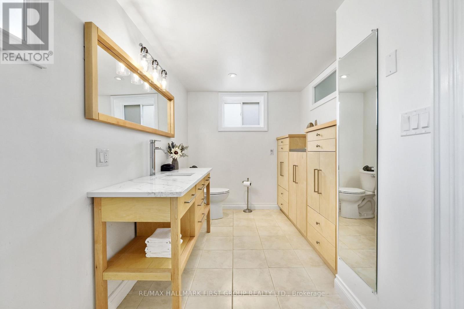 3311 Burnham Street N Property Photo 26