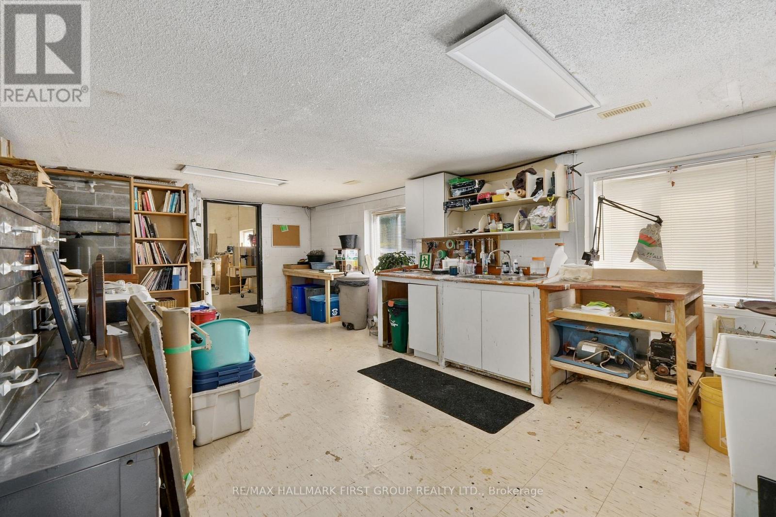 3311 Burnham Street N Property Photo 34
