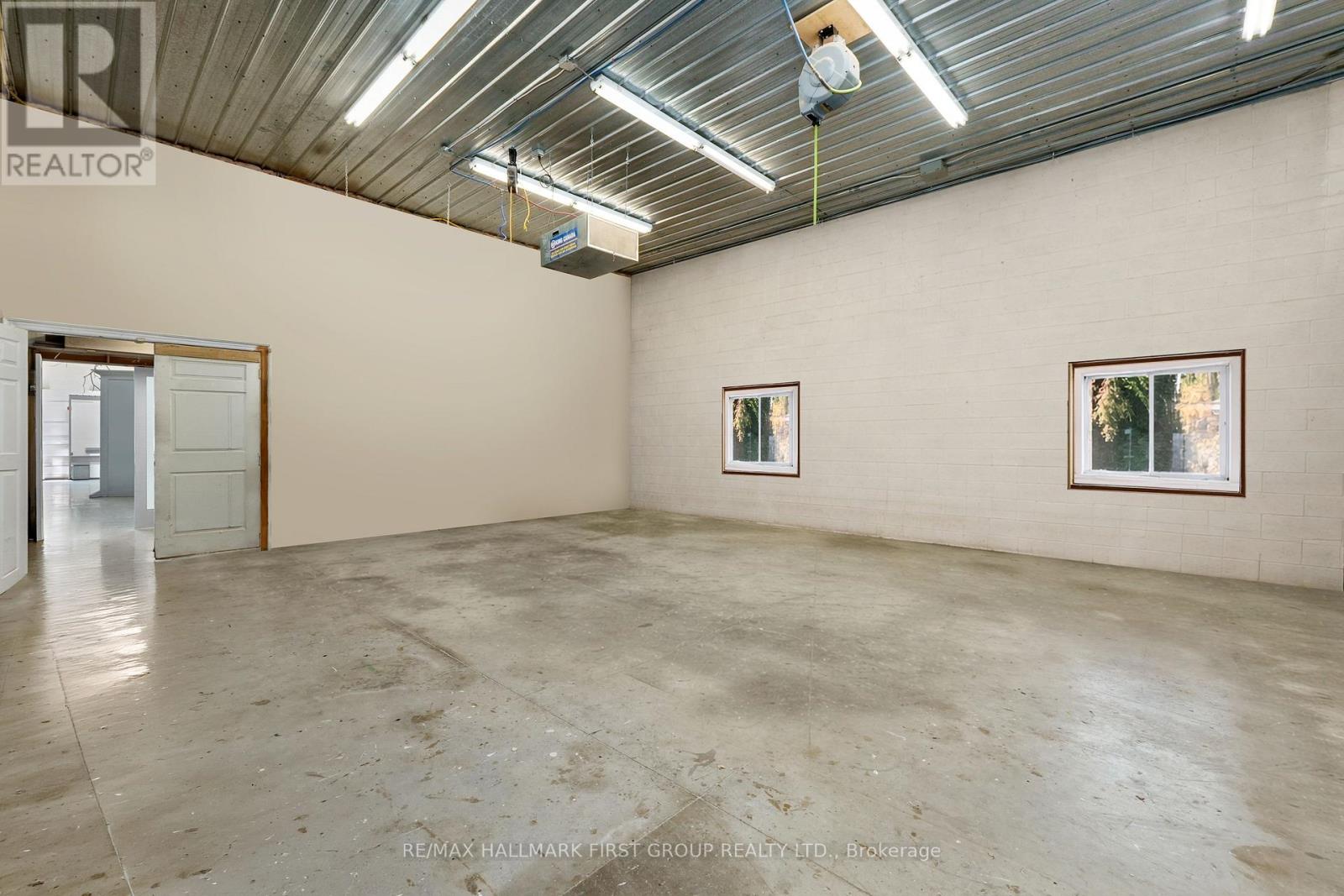 3311 Burnham Street N Property Photo 35