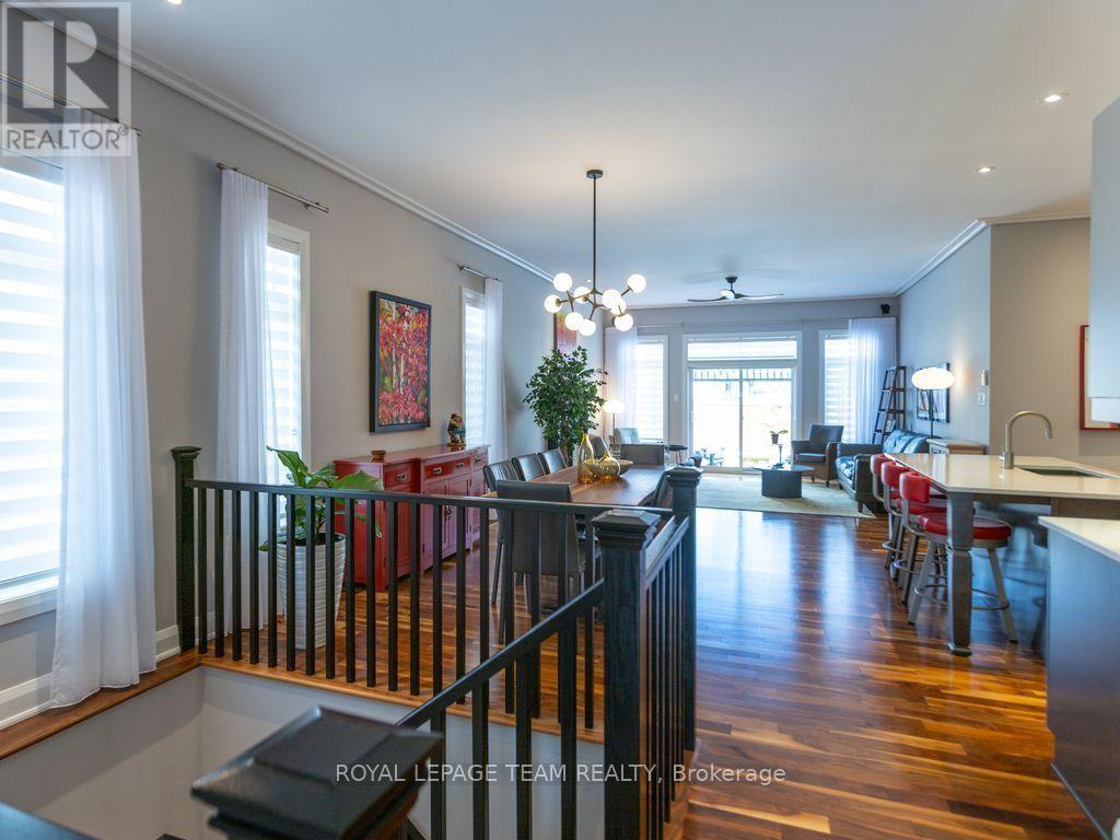 729 Carnelian Crescent Property Photo 5