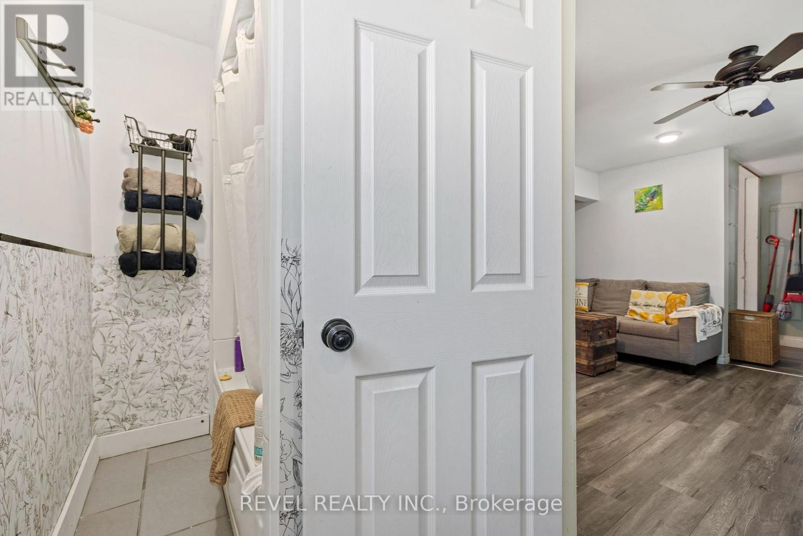 54 Chestnut Street E Property Photo 22