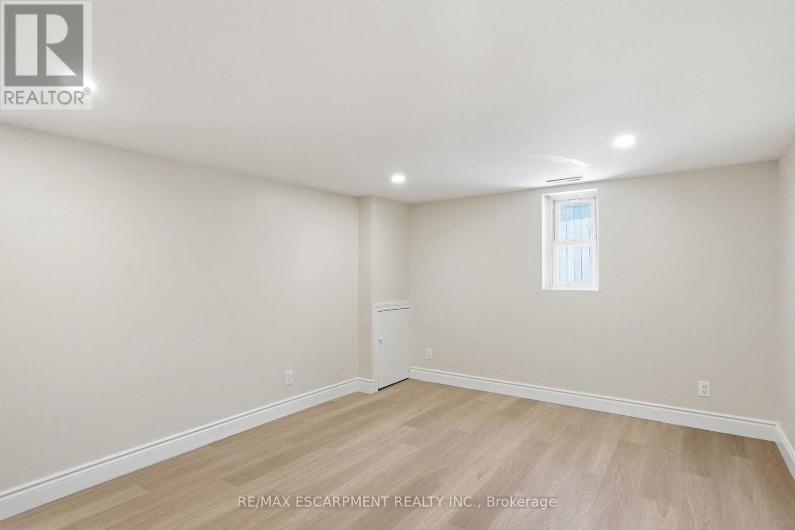 894 Garth Street Property Photo 26