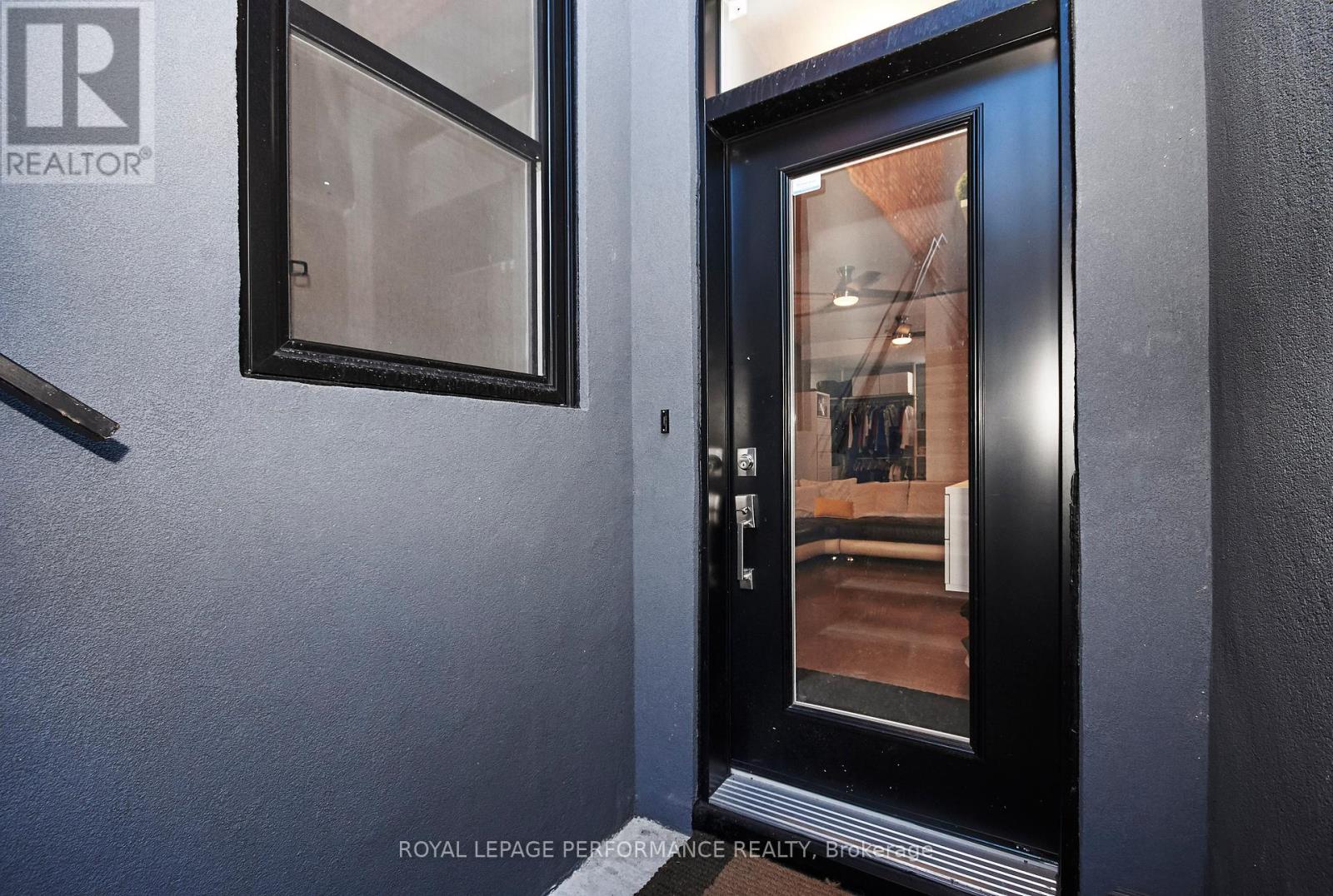 Unit B - 82 Third Avenue Property Photo 2