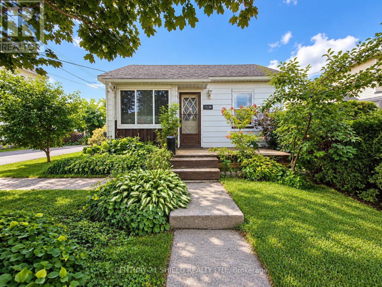 1536 Pitt Street Property Photo 1