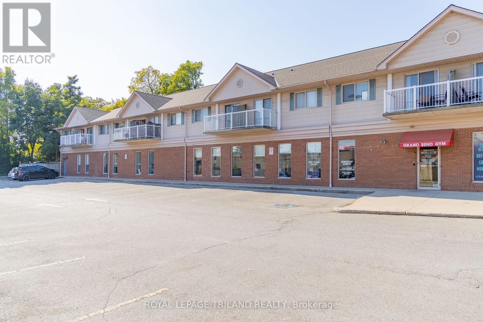 1 - 37 Ontario Street N Property Photo 6