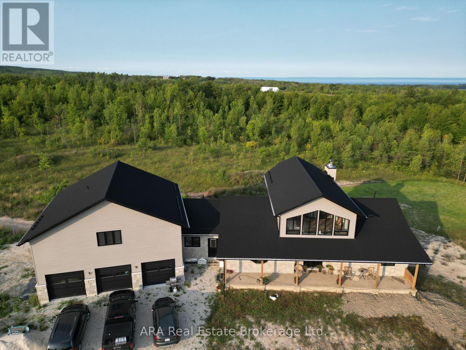 245421 22 Side Road Property Photo 1