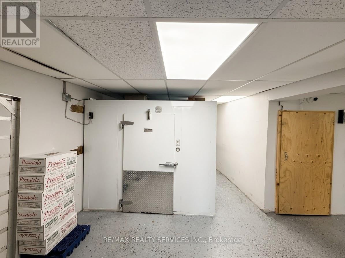 30 Proton Street N Property Photo 19
