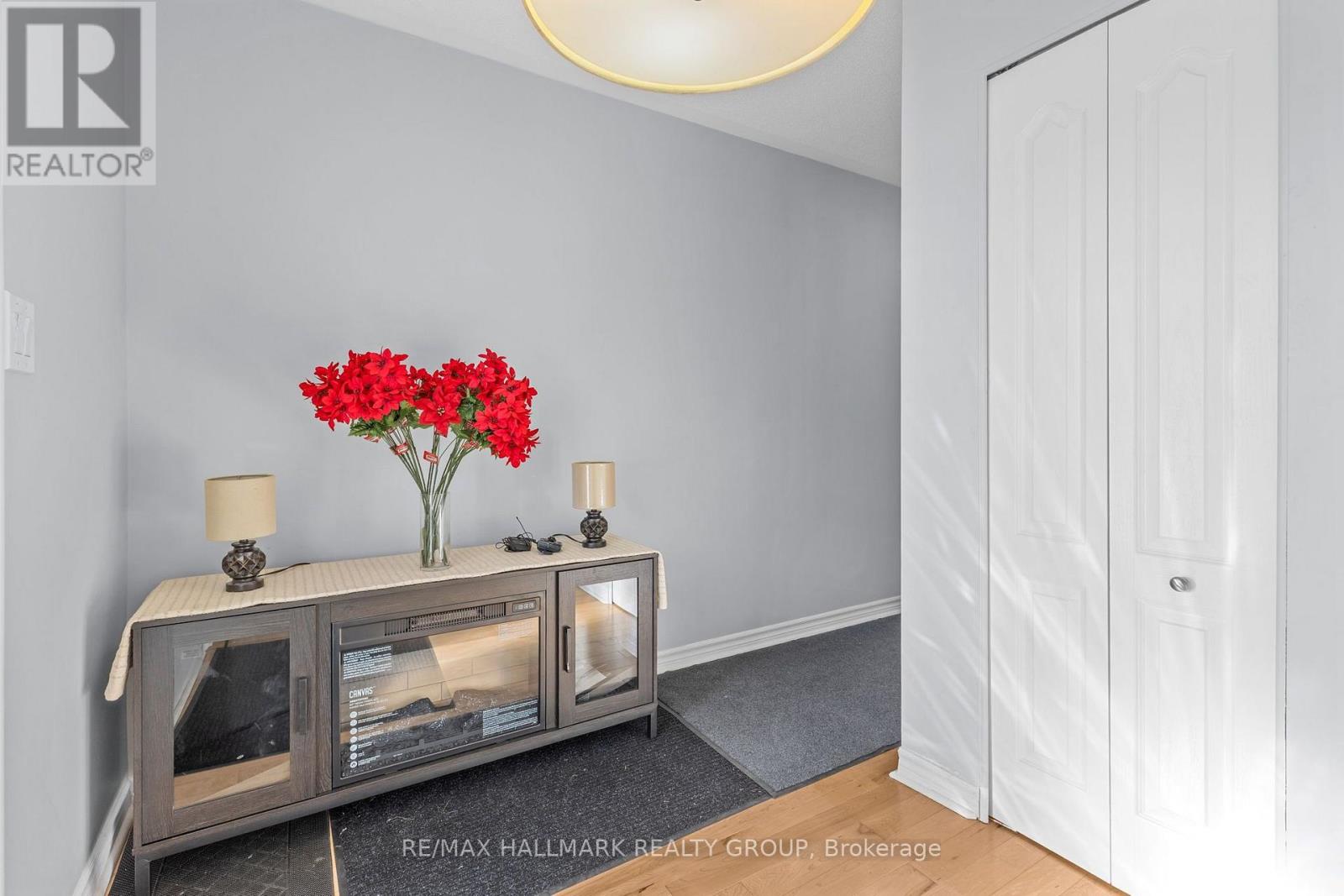 21 - 21 Perthmore Street Property Photo 8