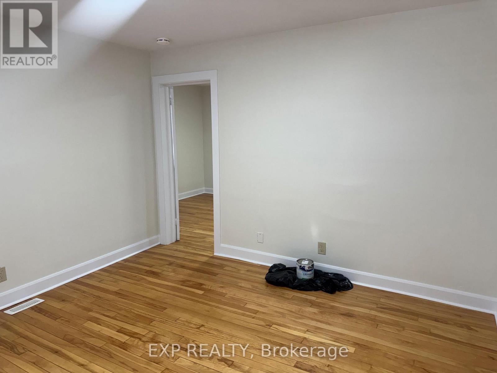 1 - 1268 Emperor Avenue Property Photo 3