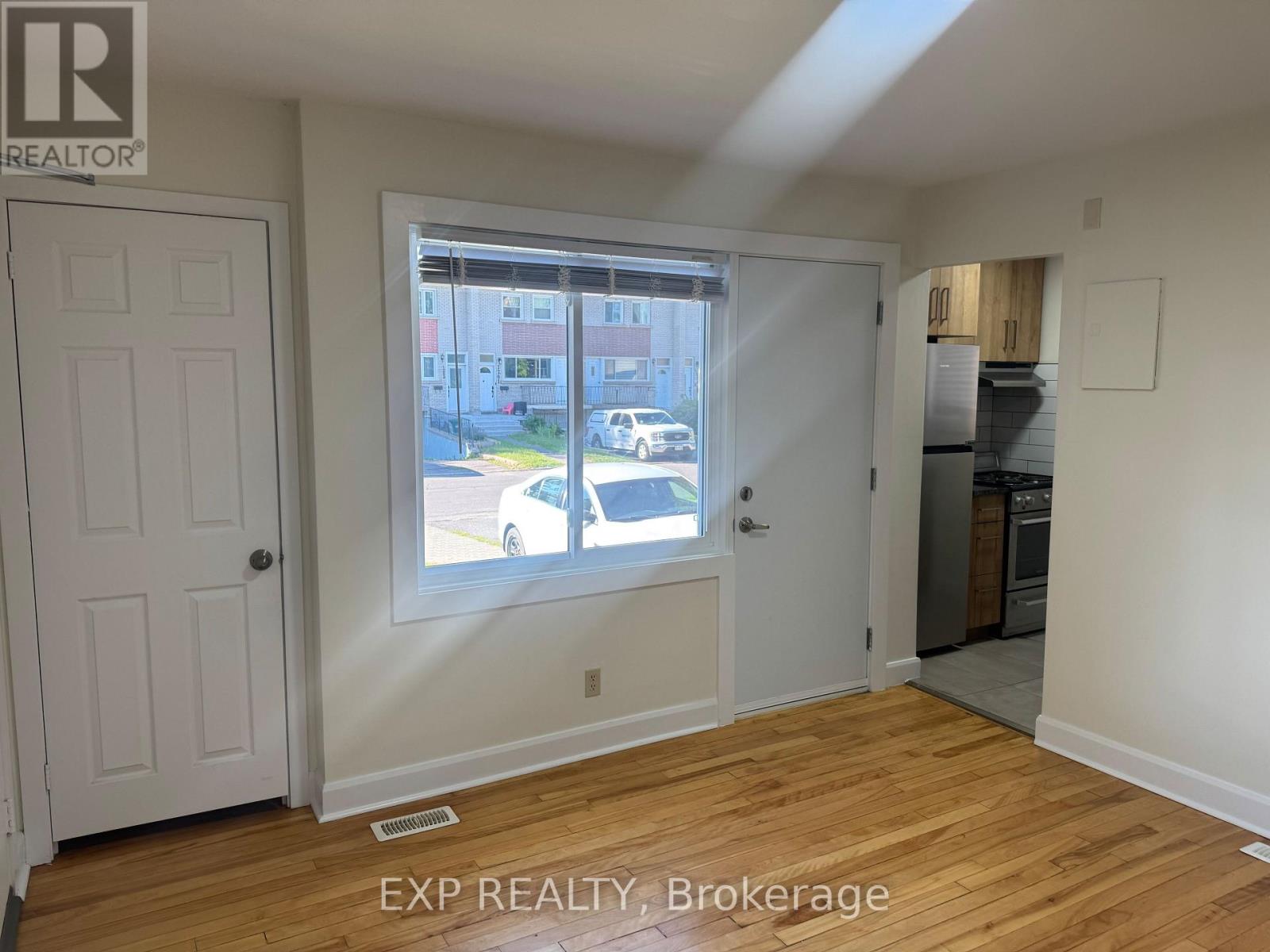 1 - 1268 Emperor Avenue Property Photo 4