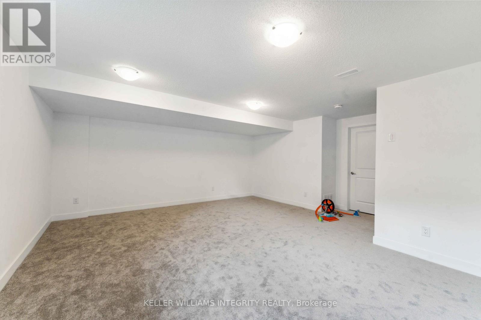 330 Makobe Lane Property Photo 38