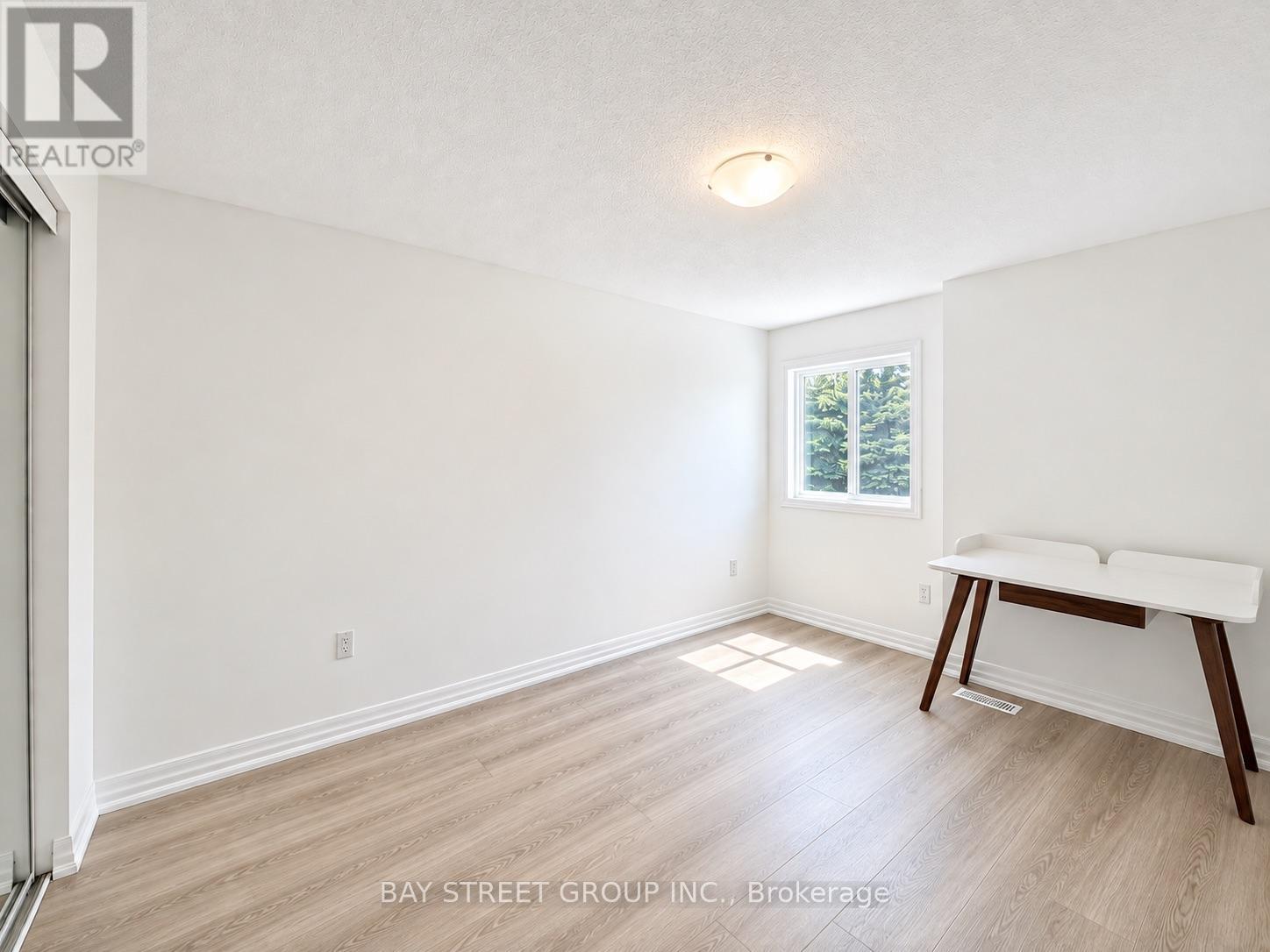 513 Mariner Drive Property Photo 3