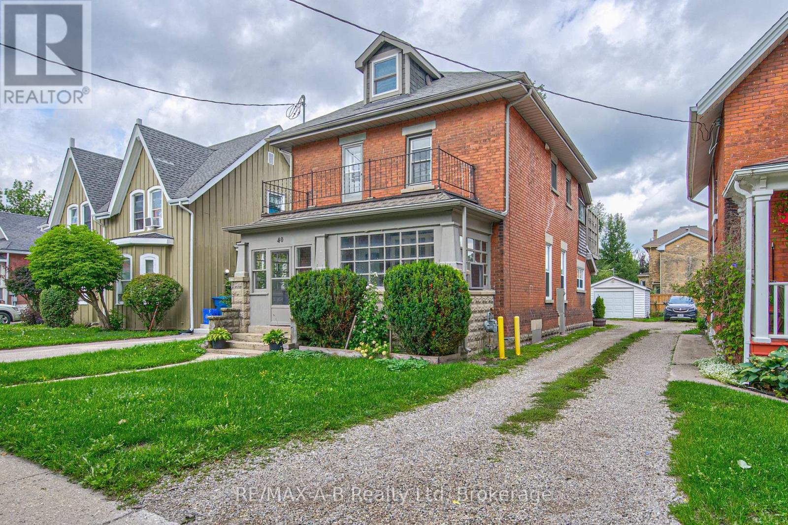 40 Douro Street Property Photo 2