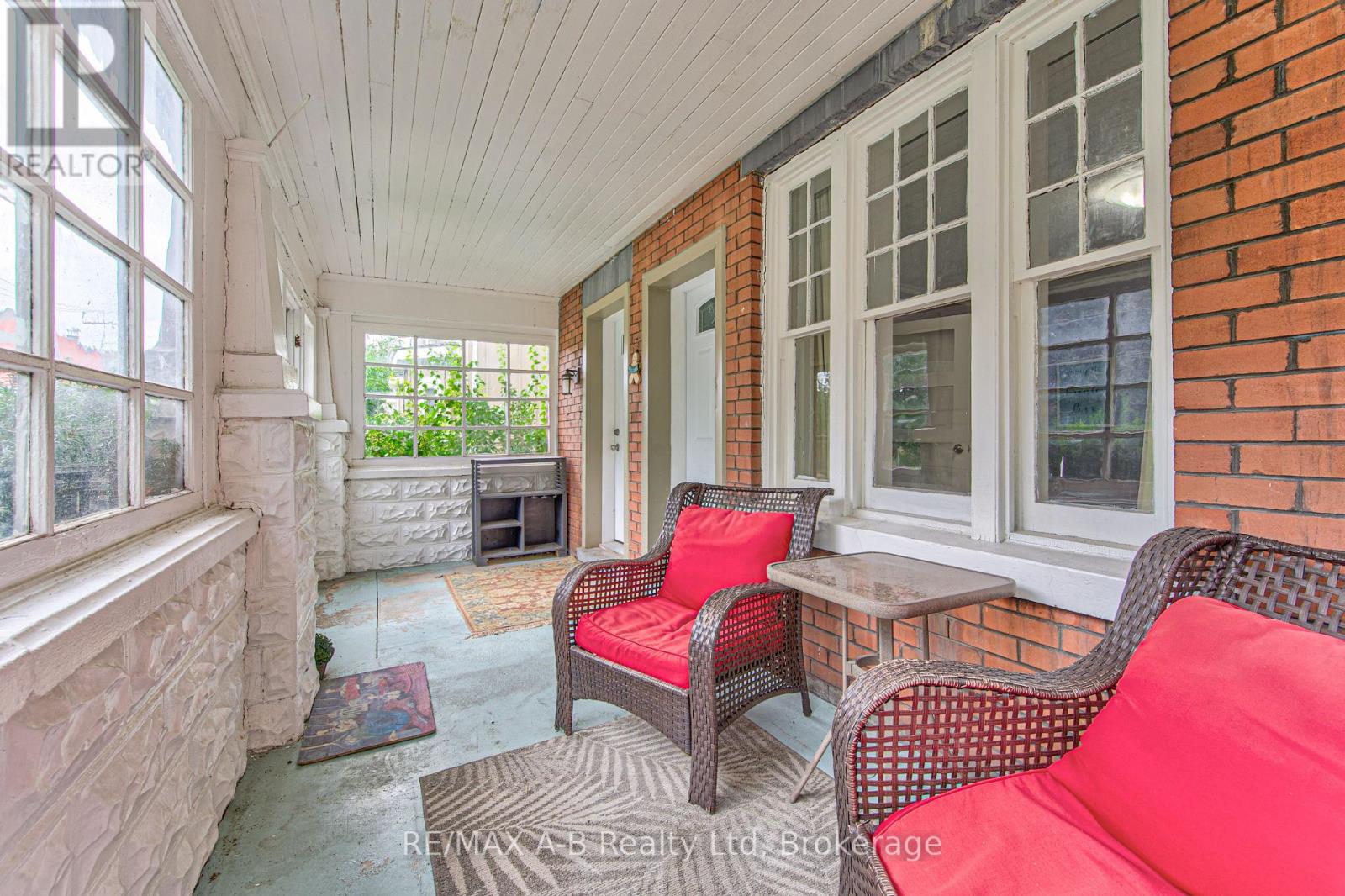 40 Douro Street Property Photo 5